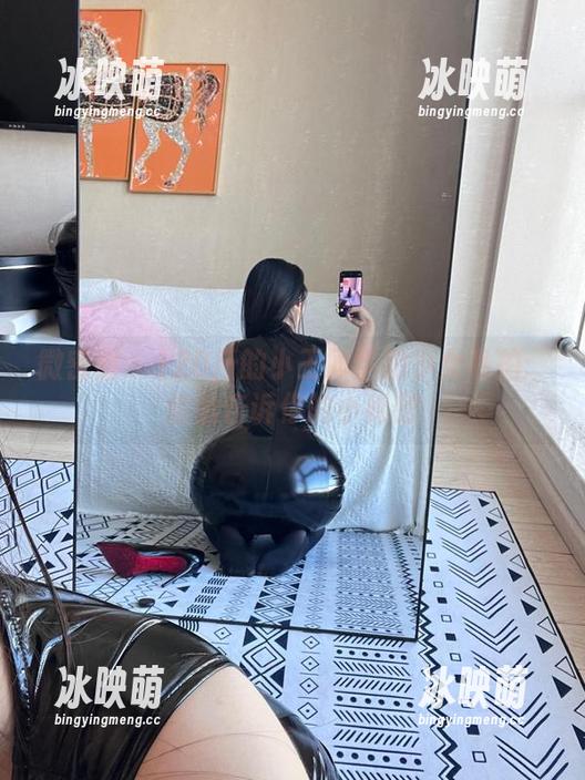 120斤的小王同学 微密圈 - 120斤的小王同学的少女私拍:偷偷告诉你的小秘密