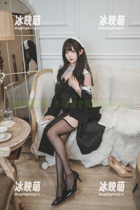 制服控的福利：51酱蓝色制服装写真合集