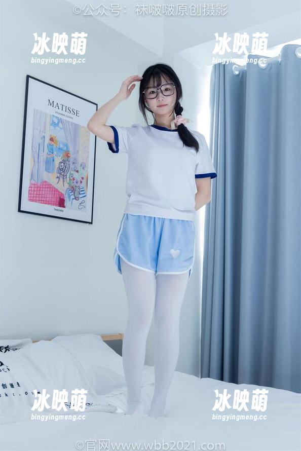 BoBoSocks袜啵啵-小甜豆 BoBoSocks袜啵啵 - 网盘里的灵动瞬间:小甜豆黑丝大腿袜(脚尖透明款)尽显风情!