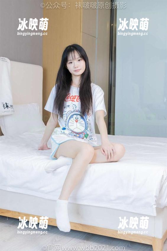 BoBoSocks袜啵啵 - 在小甜豆的图库里，咖啡色丝袜与透明脚尖的狂欢分享