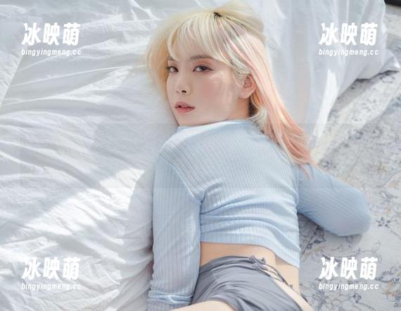 Dami(퀸다미)美脚的最新图集，怎么会有如此纤细与力量并存？