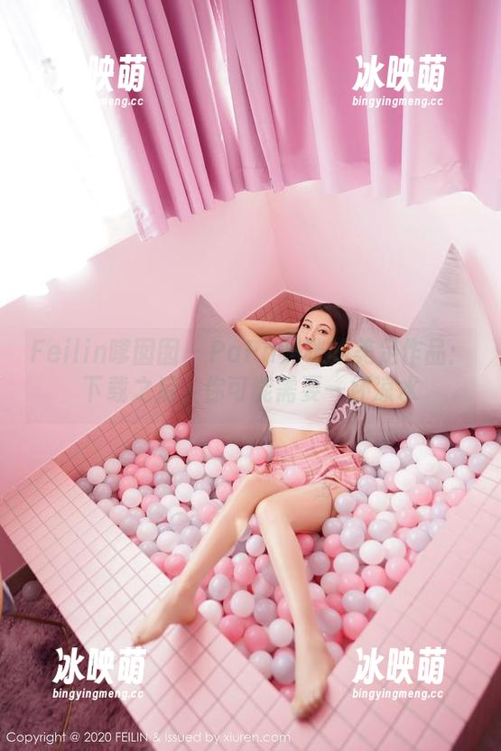 Feilin嗲囡囡 - PaPa妈咪的美足作品：下载之后，你可能需要一杯凉水