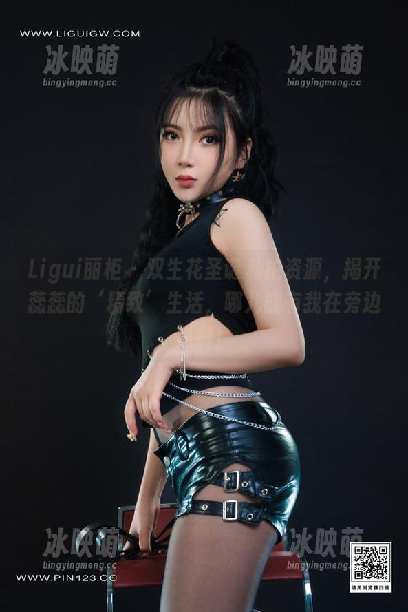 Ligui丽柜 - 双生花圣诞私拍资源，揭开蕊蕊的‘精致’生活，哪儿能有我在旁边猫啊！