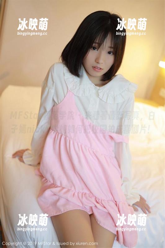 MFStar模范学院 - 来看看最新写真，白子嫣nicky学姐如何把校园拍成喜剧片！