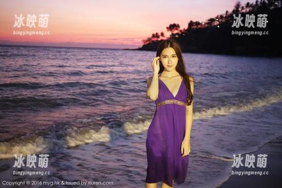 MyGirl美媛馆 - 在风中舞动的小海臀rena：户外写真，下载感受别样的清新！
