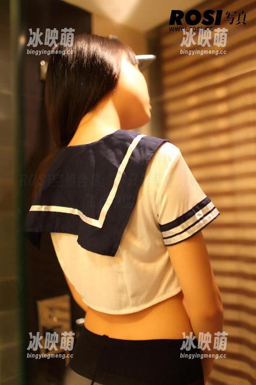ROSI空姐合集：不只是专业，更多的是飞行中的风情！