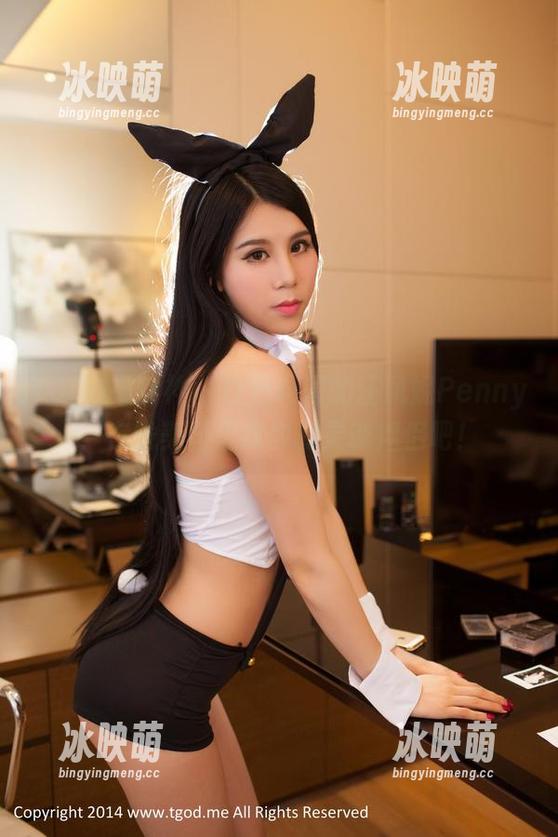 TGOD推女神 - 白色调调的汪佩妮Penny，在线美图里找你的灵魂伴侣吧！