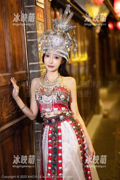 XIAOYU语画界 - 徐莉芝的美脚作品，来感受一下这份福利的热度！