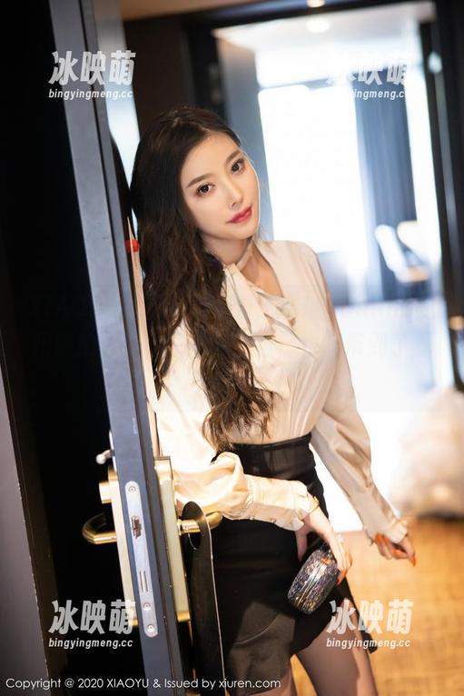 XIAOYU语画界 - 翻开王馨瑶yanni的贵州旅拍图册，瞬间感觉自己也被带到了那个地方！