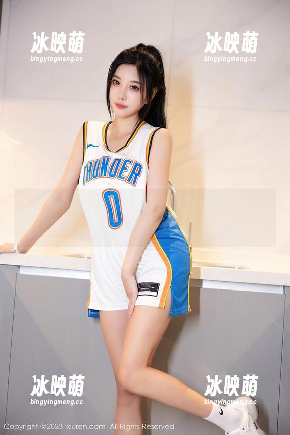 Xiuren秀人网 - 免费下载！优琪琪子yuki化身兔女郎，照片绝对让你心跳加速。