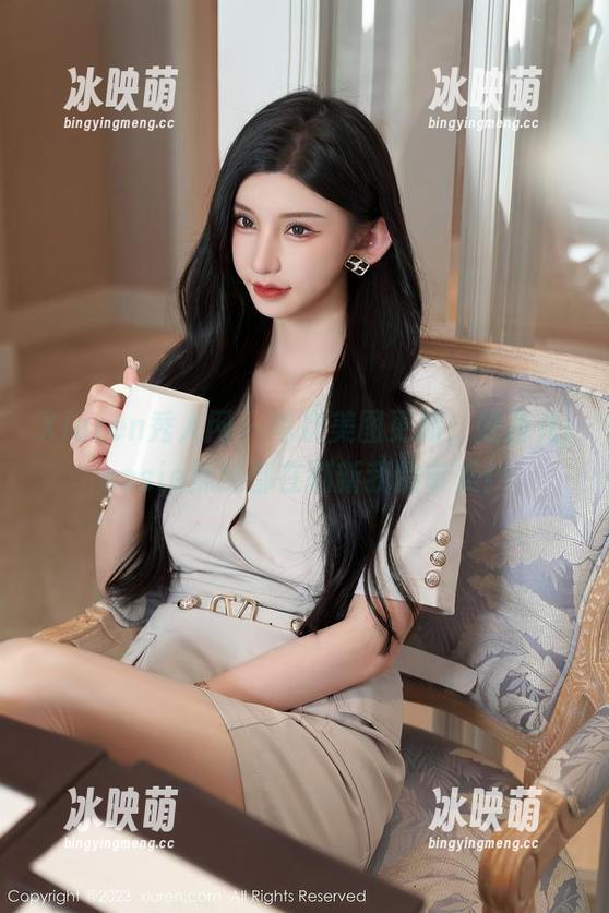 Xiuren秀人网 - 每次美图更新，婕西儿jessie妹妹都在刷新我的审美！