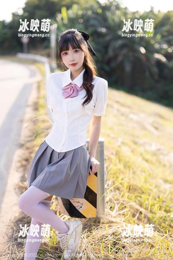 Xiuren秀人网 - 月野兔美妞的定制婚纱：当严肃的作品变得扑朔迷离