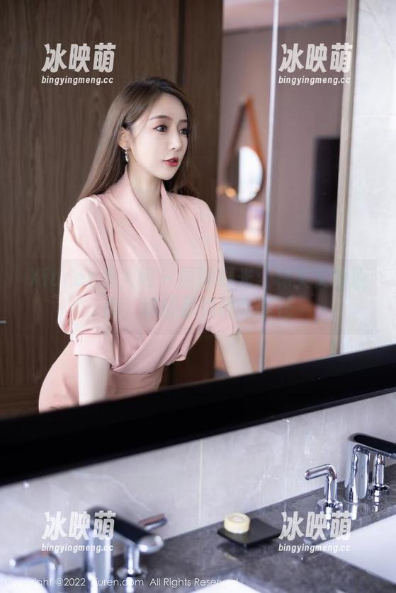 Xiuren秀人网 - 原图曝光：林文文和瑜伽，这画面晃得我眼花
