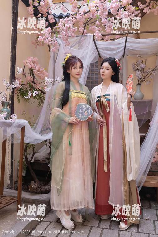 Xiuren秀人网 - 顾楚楚Maily女友美图合集：每一张都是精致！