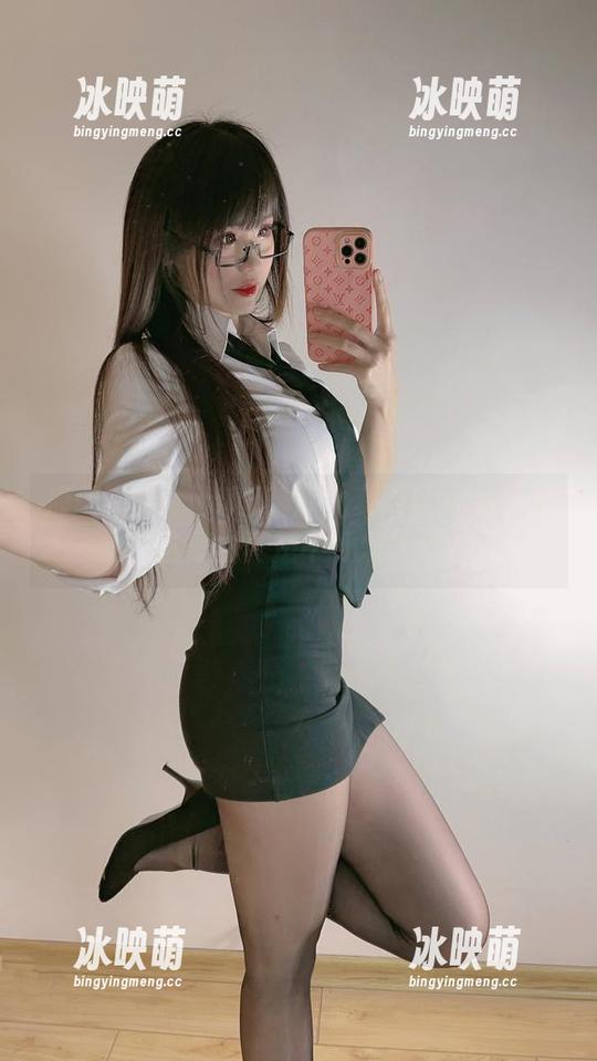 原图来袭！miko酱吖化身卡迪娜兔女郎，这身材真是不可思议啊！