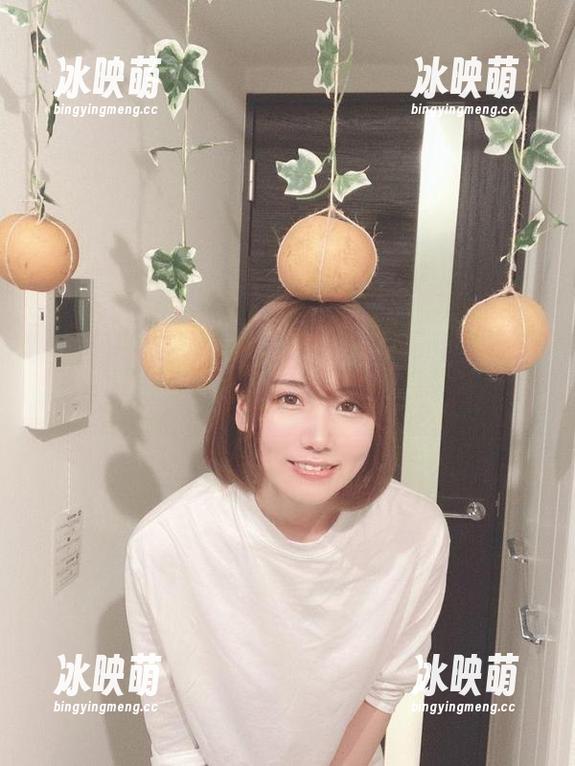けん研红裙的缤纷瞬间：网盘里的隐秘写真乐园