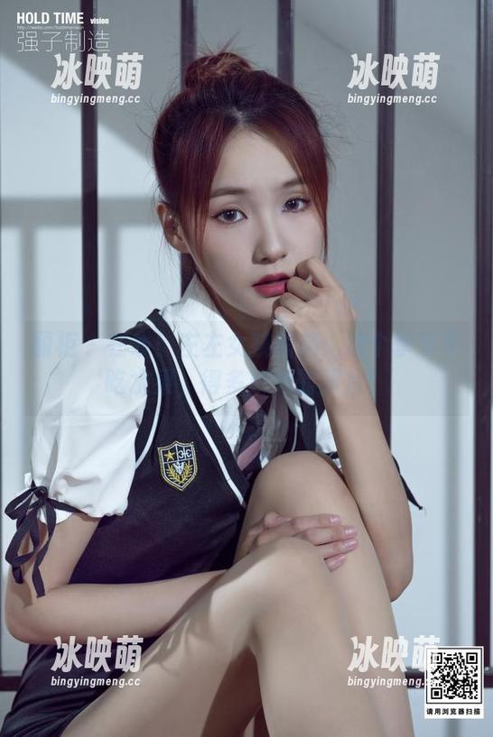丽柜 - 在线！左左女孩图集：这个季节不吃水果，得多看她的照片！