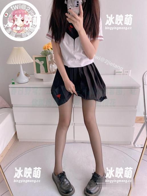 春日野穹：二阶堂宅绘子的cos套图，让你瞬间想起那些璀璨的樱花