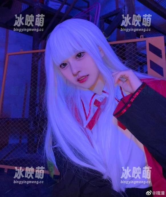 嘎潼校服高清原图：有没有人跟我一样瞬间回到课堂？