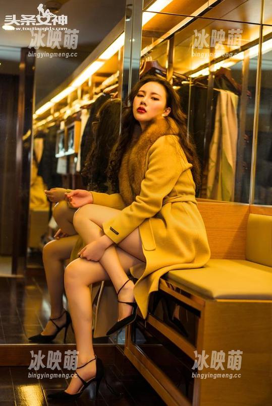 头条女神 - 探寻小晴子的少女福利，哇哦原图竟有这些细节！