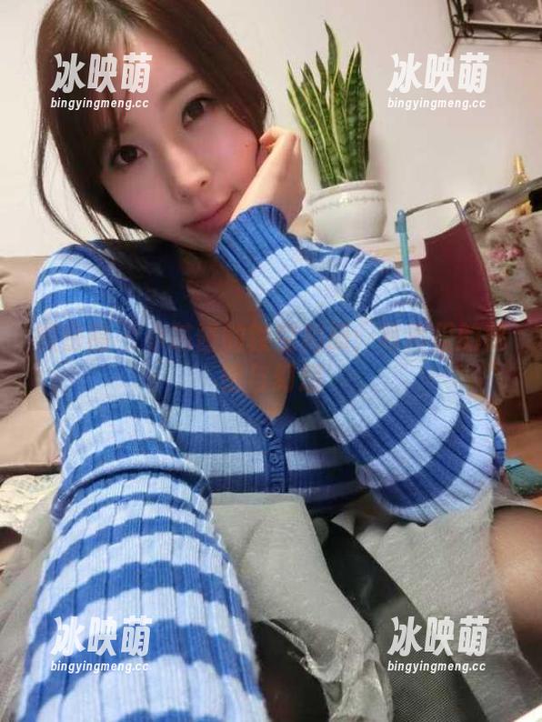 微密圈 - 小芯酱的镂空相册：写真里的秘密与幻想