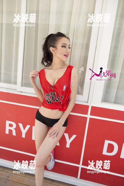 尤果网 - 网盘派对：伊莉娜和她妹妹们的写真时刻！