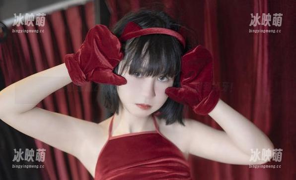 晕崽Zz 解锁晕崽Zz新衣正片:定制写真,甜到掉牙!