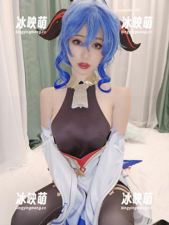 木之本果 穿上红裙,木之本果全套写真为你揭示风情万种