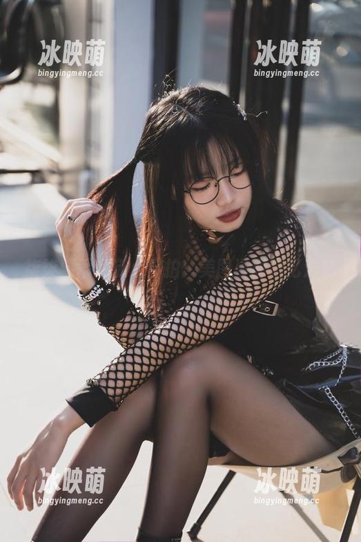 柒柒要乖哦随心自拍：美图资源记忆流转