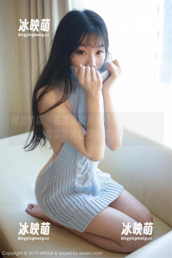 模范学院 - 在甜筒晓彤的“厨娘”世界里，高清写真让美食诱惑升温