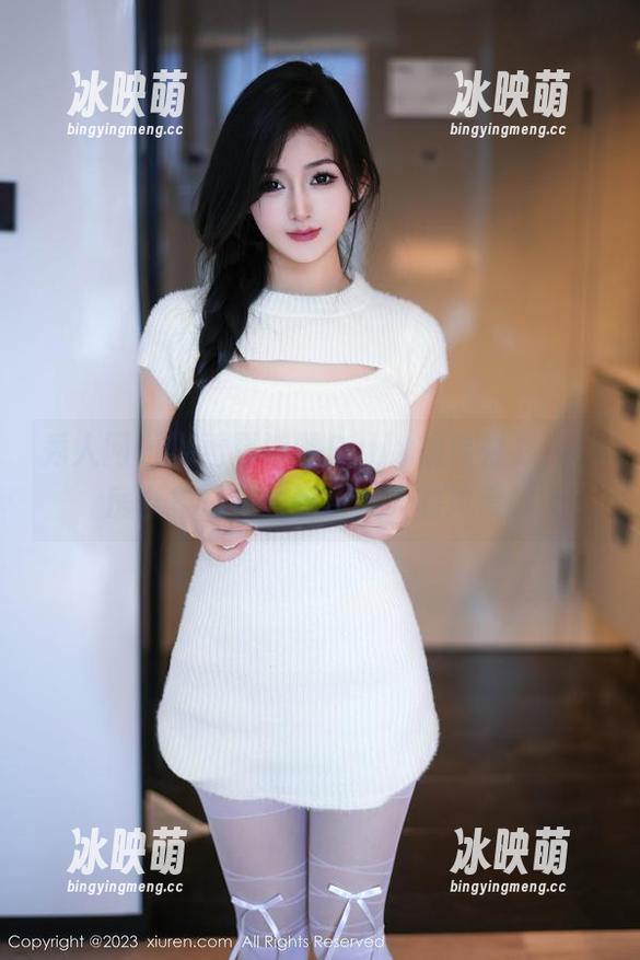 秀人网 - 别看夏诗雯Sally的白衬衫，私房合集里竟然藏着撩人的风情！