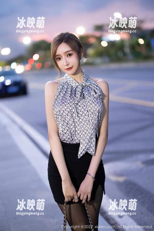 秀人网 - 美图在线更新！星小兔Meetu黑白系列，这简直就是艺术的另一种表达吧？