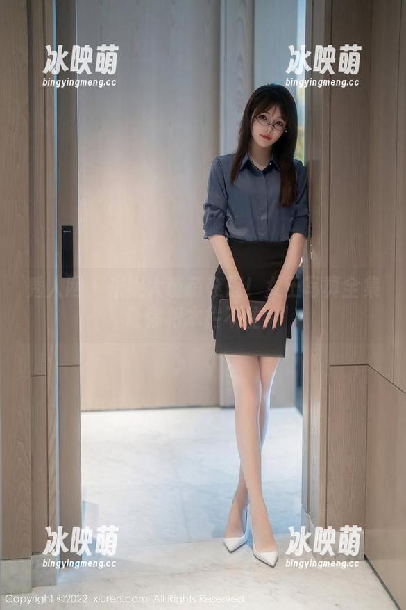 秀人网 - 米妮大萌萌夺冠！女王写真全集让你根本拦不住！