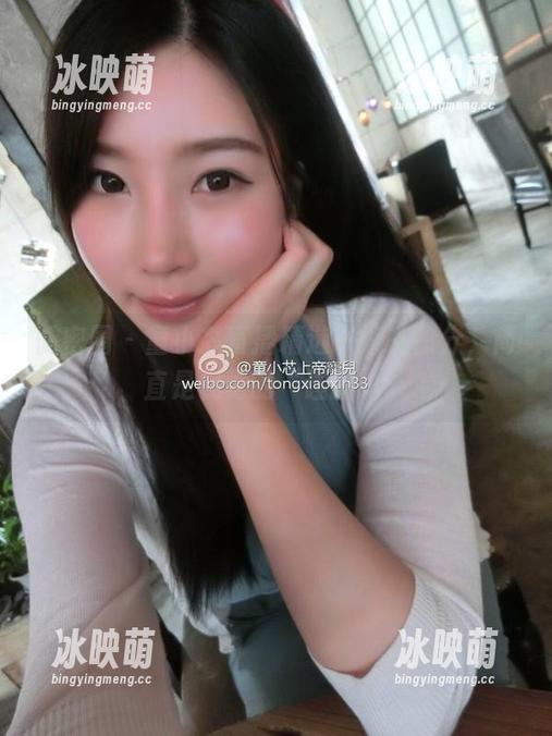 微密圈 - 童小芯直播精选—第一部分，简直是视觉的“碰撞”。