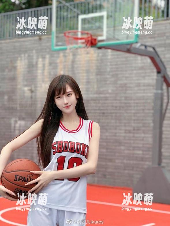 腐团儿Ikaros日常萌态大集合：免费合集让你心情瞬间up！