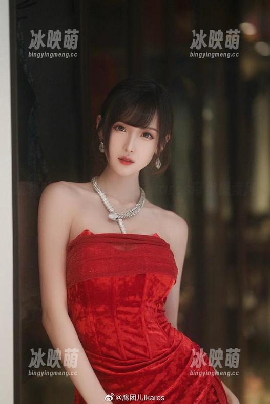 玩转英雄联盟，腐团儿Ikaros带你探索风女私房图包的秘密！