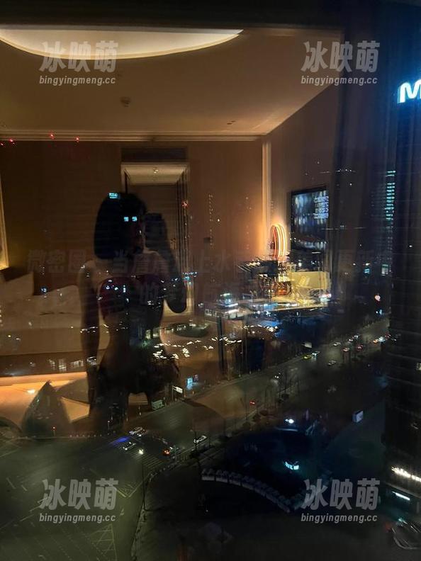 微密圈 - 当詹詹遇上水手服：美图更新中的梦幻航海之旅