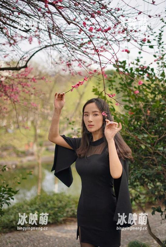 微密圈 - 辣妈女神的美脚观看合集，为何每次看都有种走心的感觉？