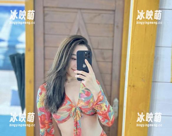 微密圈 - 私房美图style：铁锤姐姐眼镜后的魅力一击！