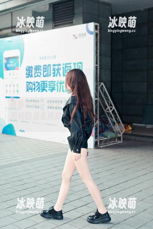魔镜街拍 - 谁说私房写真只看肉体？曼曼用她的温柔拯救了我，对生活又点小期待。