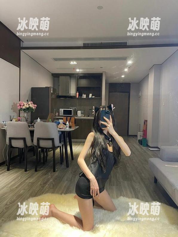 微密圈 - 啧啧，在线分享吧！黎允熙抹胸丁字裤的原图，魔性得让人忍不住一看再看